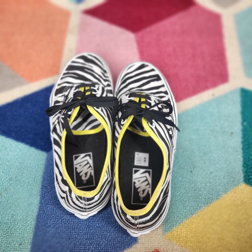 Vans Zebra Animal Print Shoes Women’s [Size 8] Yellow Trim‎ Lace-Up Low Tops - Picture 5 of 6